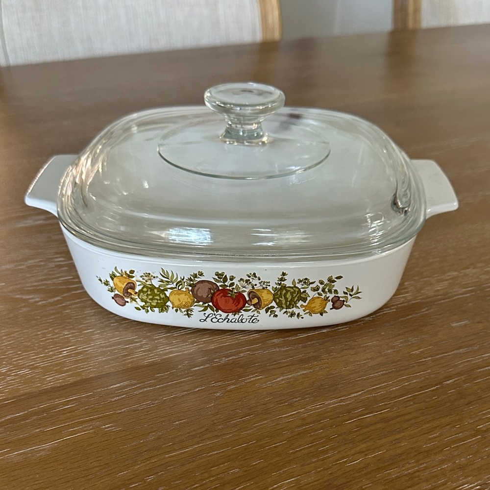 Corningware L’Echalote A-8-B Casserole Dish with Lid